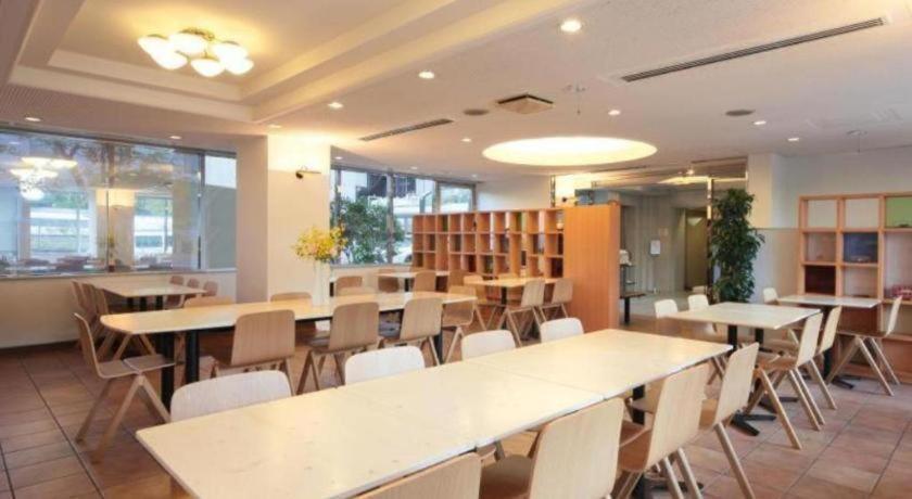 Shin Osaka Station Hotel Annex Екстериор снимка