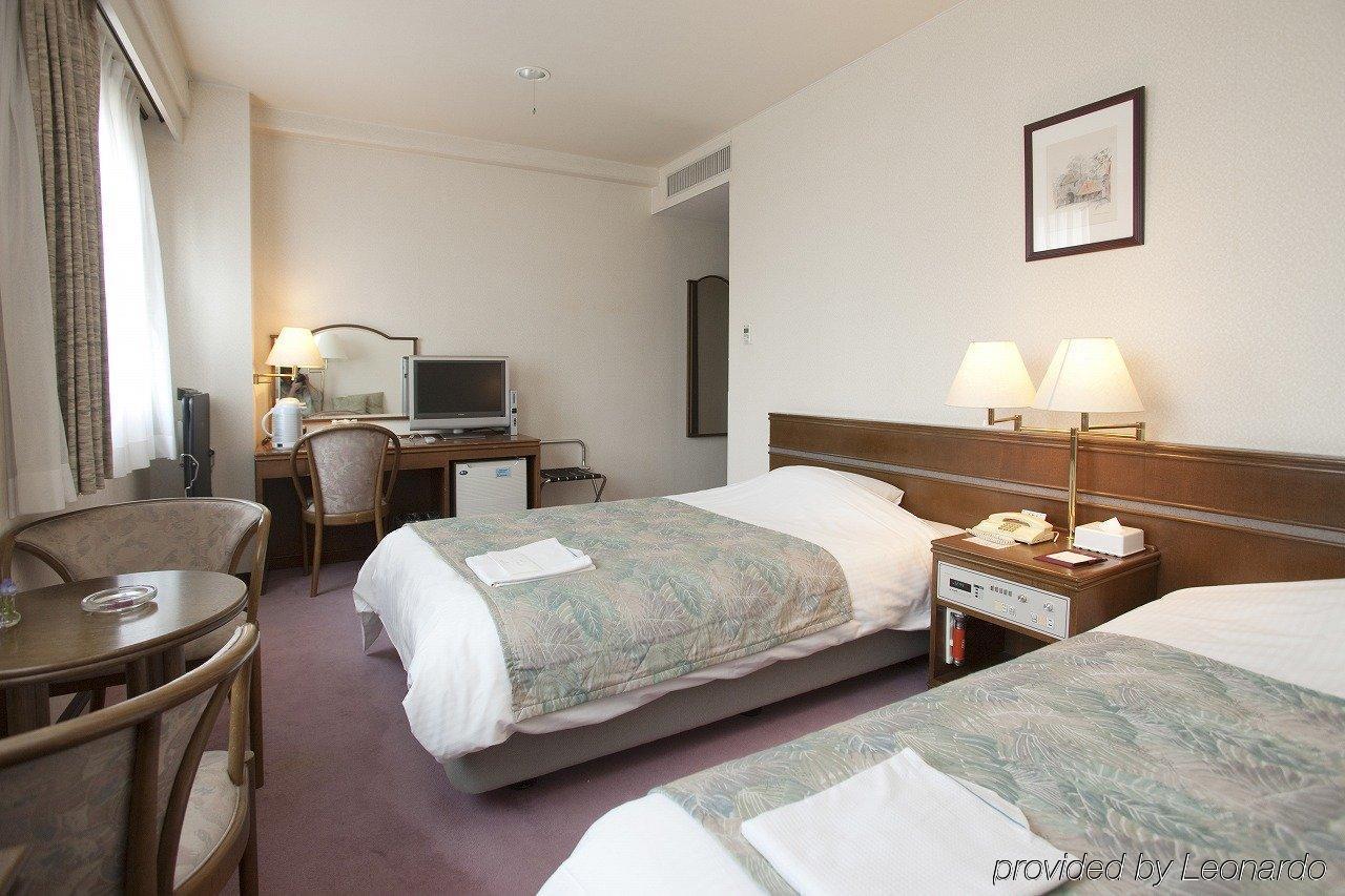 Shin Osaka Station Hotel Annex Екстериор снимка