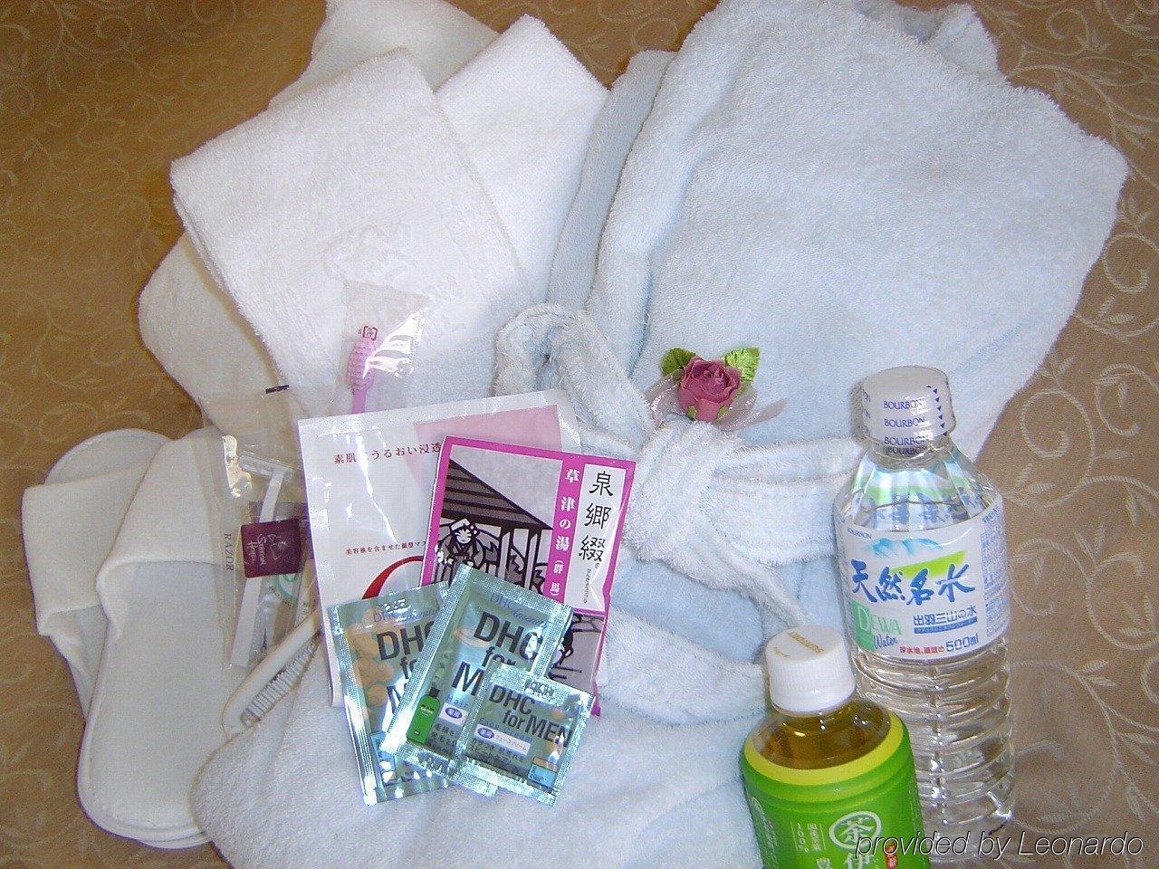 Shin Osaka Station Hotel Annex Екстериор снимка