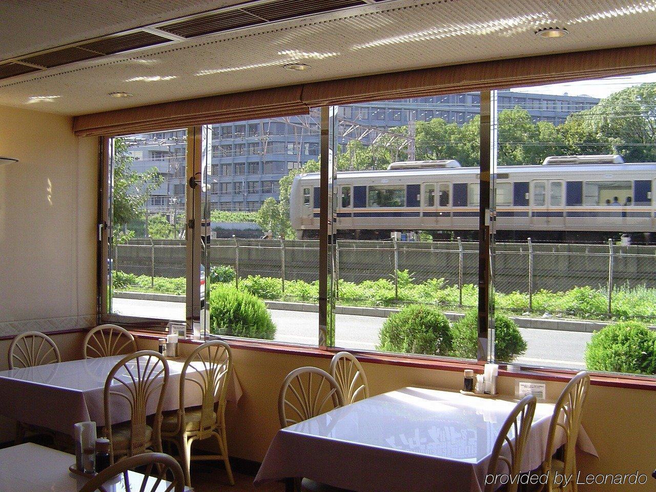 Shin Osaka Station Hotel Annex Екстериор снимка