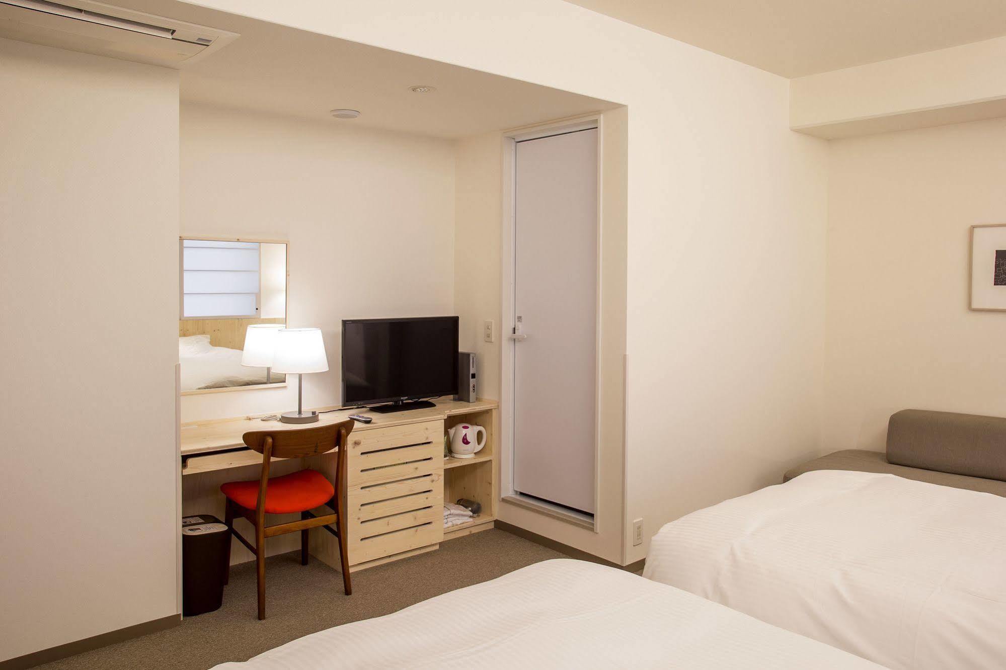 Shin Osaka Station Hotel Annex Екстериор снимка