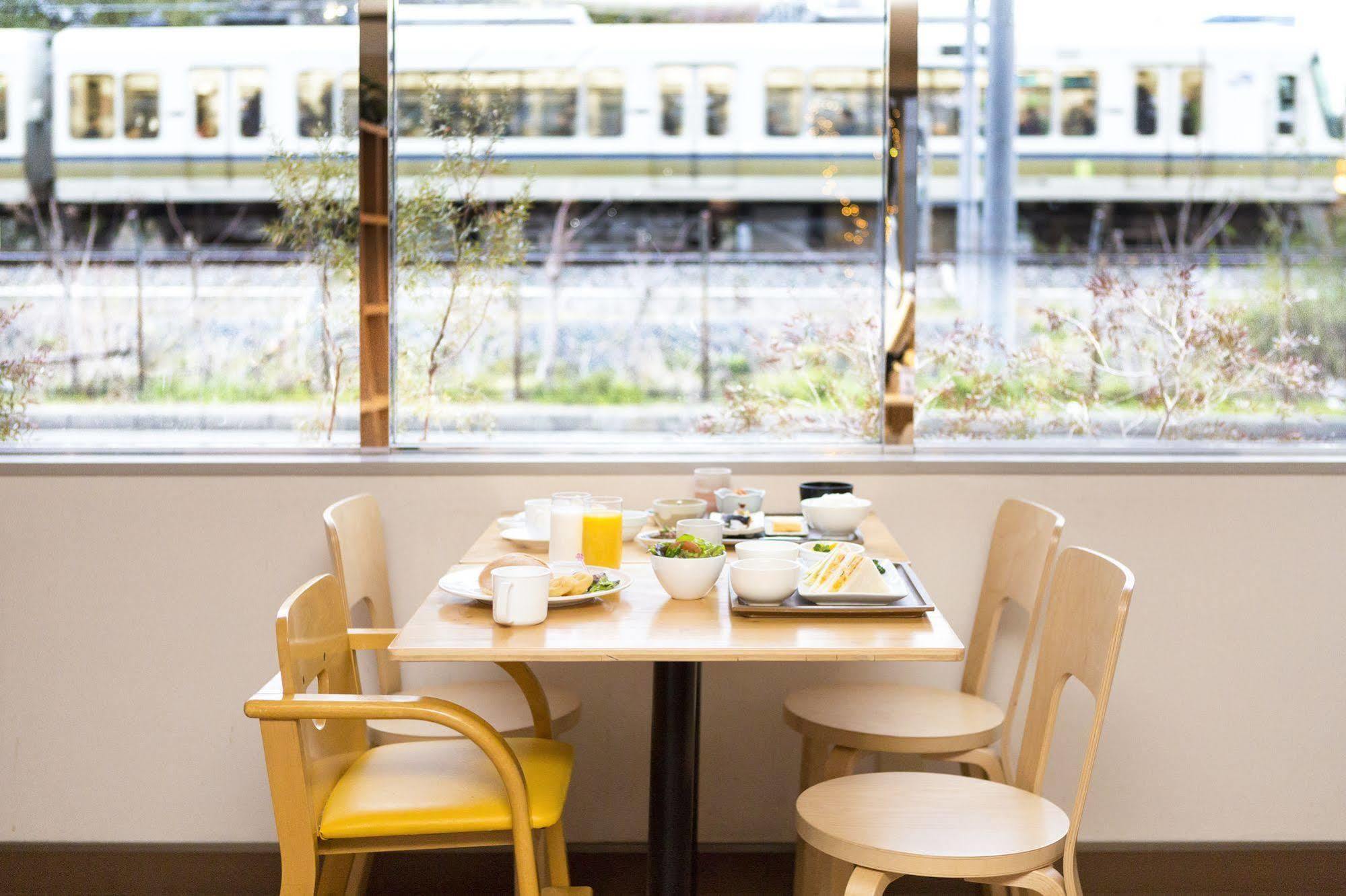Shin Osaka Station Hotel Annex Екстериор снимка